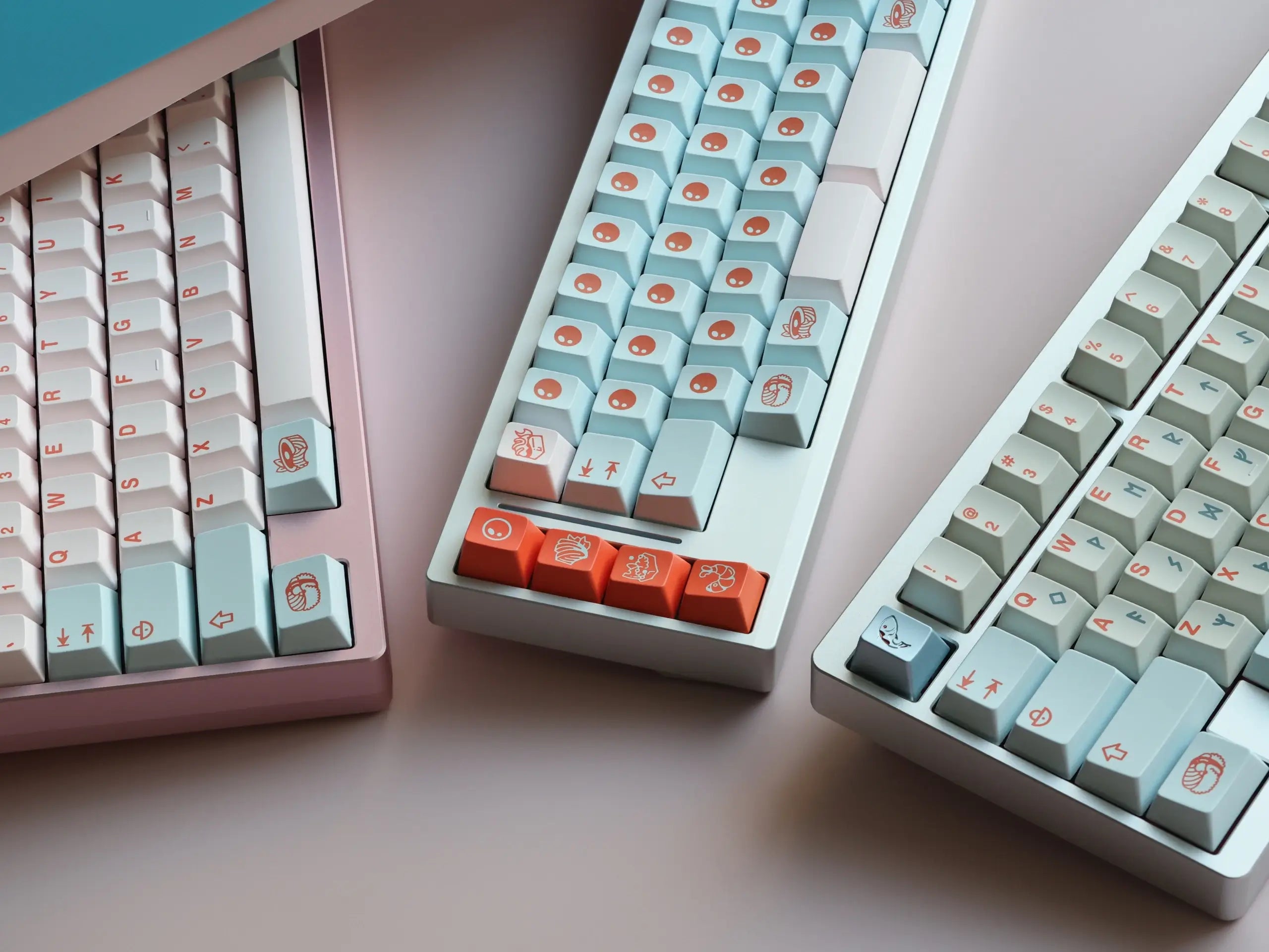 (Pre-Order) GoMaster Salmon Reborn R2 Keycap Set